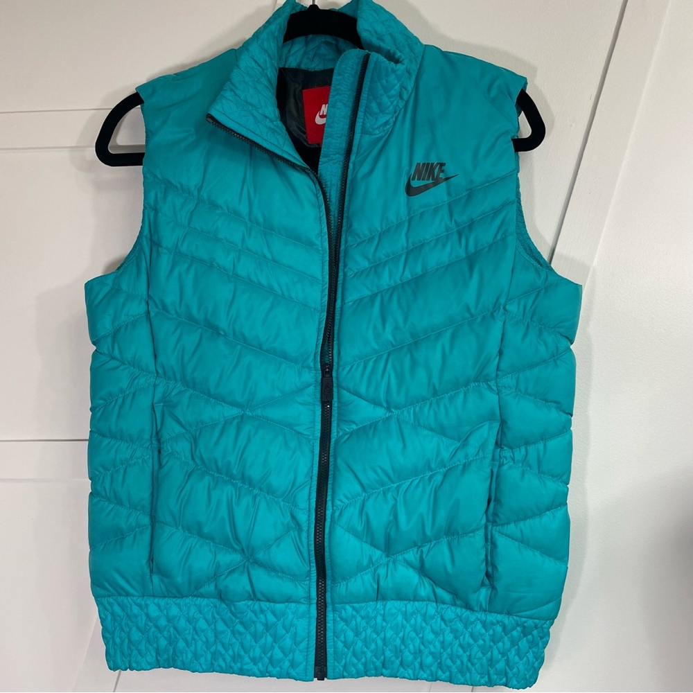 Nike Allied Vest Size M